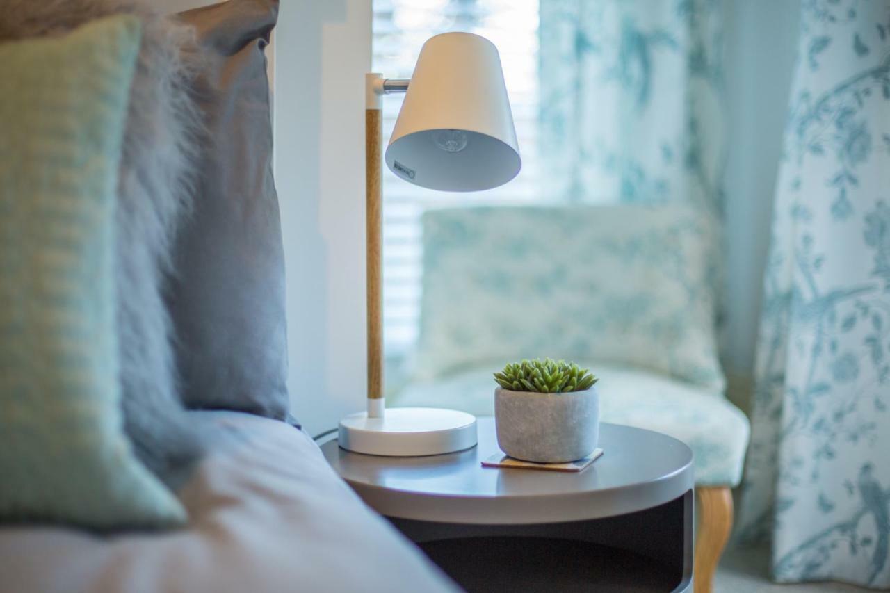 Stylish Apartment Close To Gloucester Quays & Docks Kültér fotó