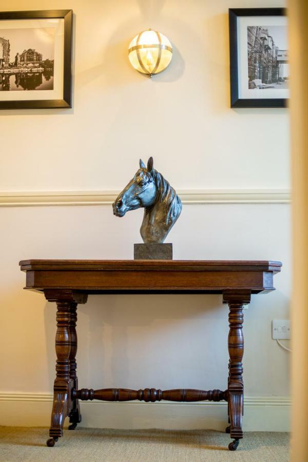 Stylish Apartment Close To Gloucester Quays & Docks Kültér fotó