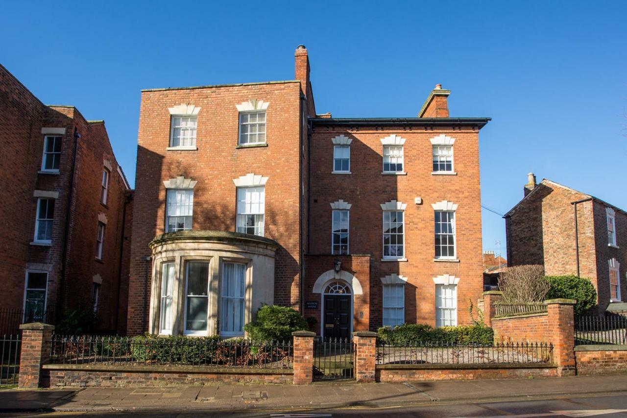 Stylish Apartment Close To Gloucester Quays & Docks Kültér fotó