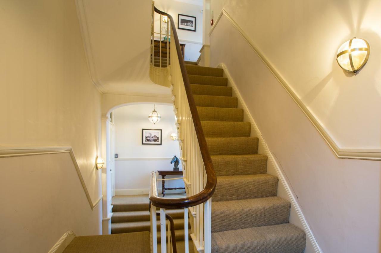 Stylish Apartment Close To Gloucester Quays & Docks Kültér fotó